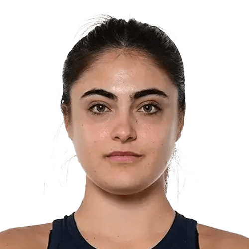 Photo of Marina Lobo