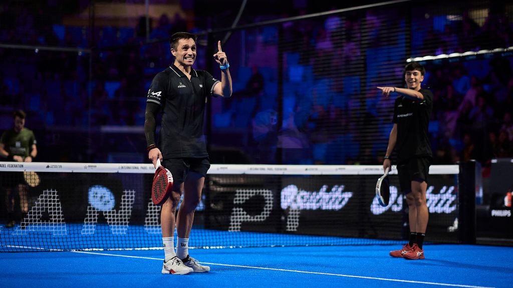 Day 3. Belasteguin, ‘uno mas’: Argentine wins and postpones farewell. Coello-Tapia and Triay-Fernandez ok