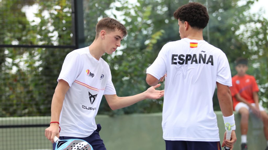 Day1, Spain, Italy, France and Argentina dominate in both draws