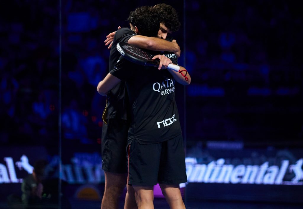 Coello y Tapia ganan sus primeras Tour Finals en una oda al pádel contra Chingalán