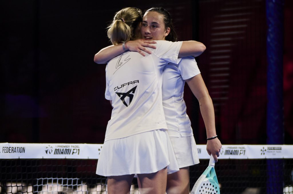 Day5. Top eight pairs progress, Ari Sanchez to face Paula Josemaria again