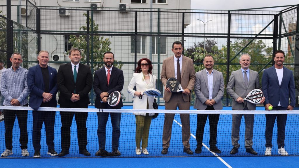 Padel enters the University of Pristina in Kosovo: a new space for sport and social interaction in a country where participation has tripled