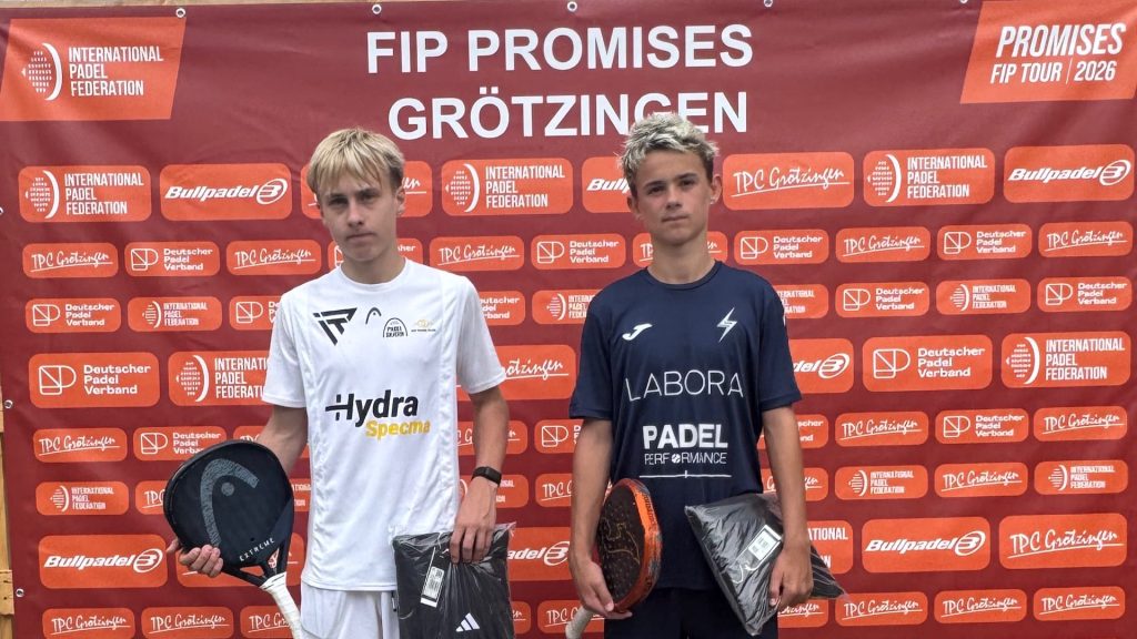 Angermair-Damgaard Bojesen: the danish pair sign Under-14 trophy in Grötzingen